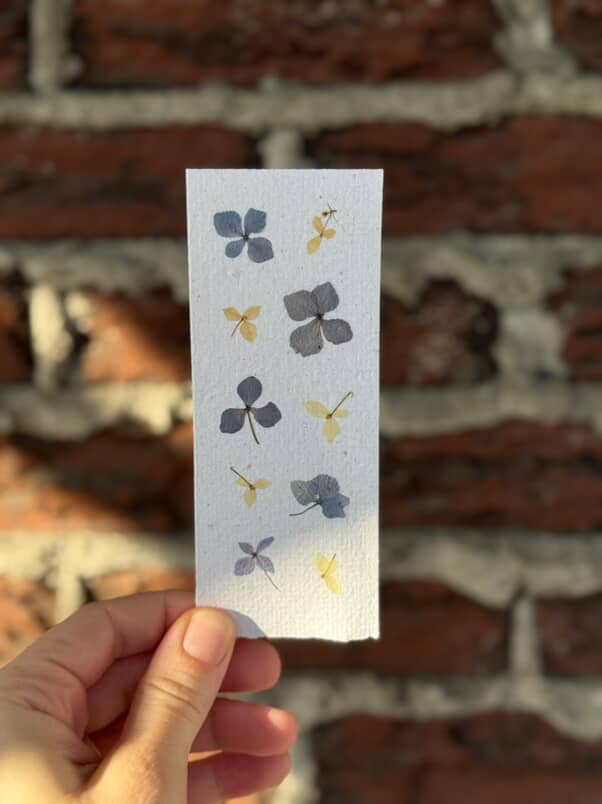 Signet floral unique #2 + carte Merci Maman + tisane Calme