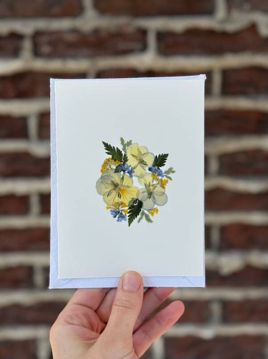 Carte unique #9 de fleurs pressées + tisane Calme